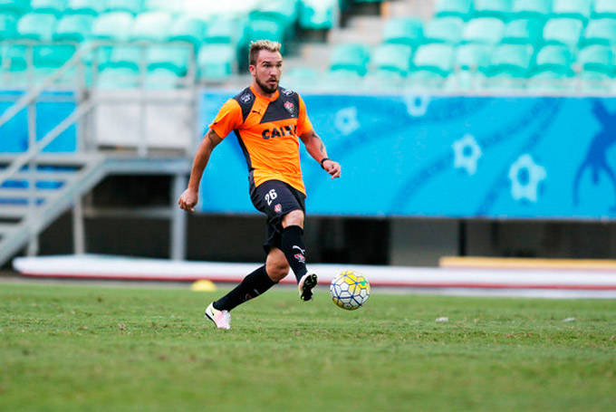 Leão tenta vencer América-MG nesta quarta