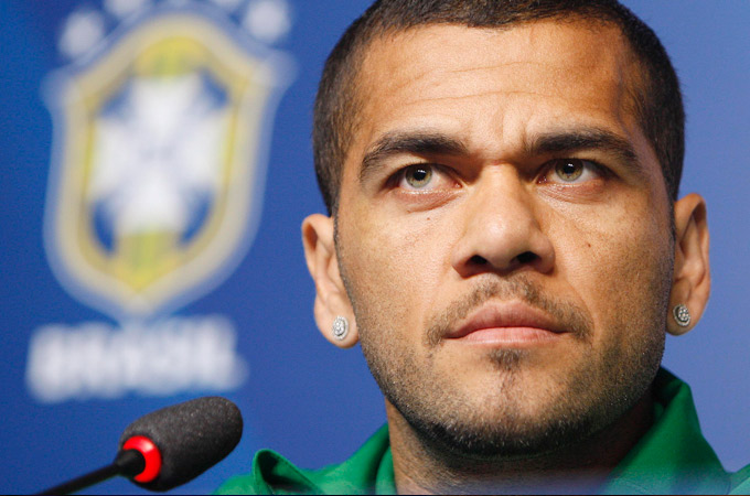 Daniel Alves dá adeus ao Barcelona