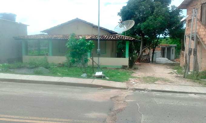 Moradores reclamam de transtornos gerados pela Embasa