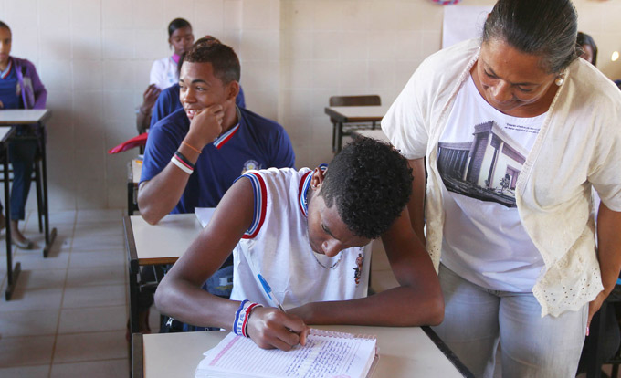 Professores do Reda terão mais 2 anos de contrato