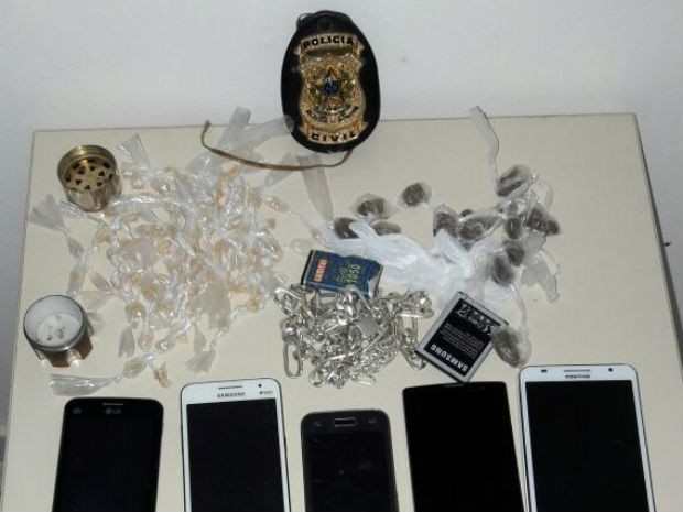 Operação que investiga homicídios e tráfico apreende drogas 