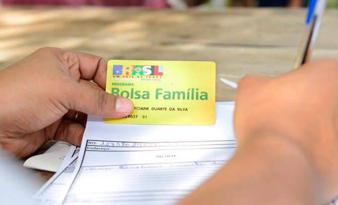 15 mil pessoas poderão perder o Bolsa Família
