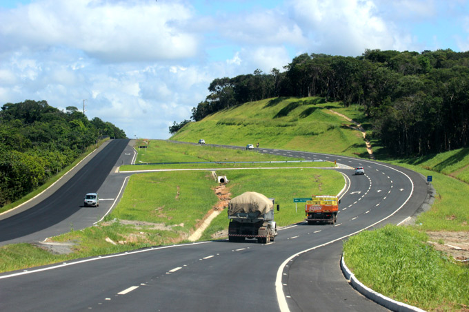 Mais de 99 mil carros devem passar pela Estrada do Coco 