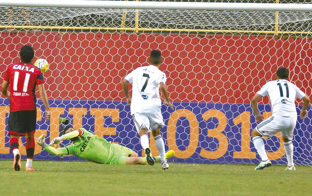 Vitória não terá Marinho nem Kieza no jogo desta quarta (29)