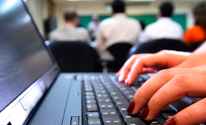 Estudantes com Fies e Prouni terão prioridade no estágio 