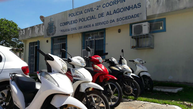 Casal é preso vendendo motos roubadas pelo Facebook