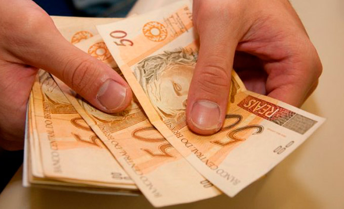 1ª parcela do 13º de aposentados será paga em agosto