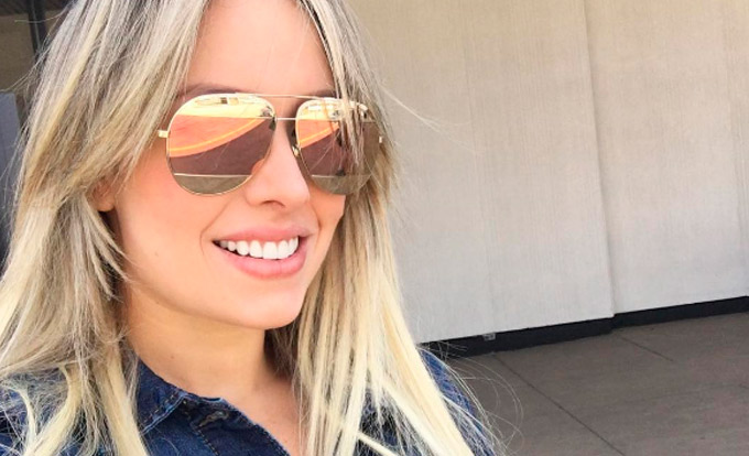 Thyane volta ao Instagram e mostra o convite de casamento