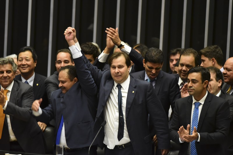 Rodrigo Maia é eleito novo presidente da Câmara