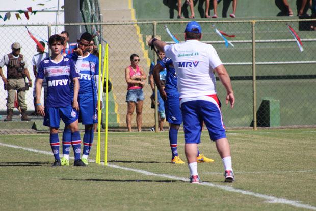 Guto Ferreira acha que Bahia evoluiu após período de treinos