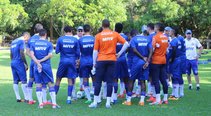Após treinos, tricolor volta a campo contra o lanterna 