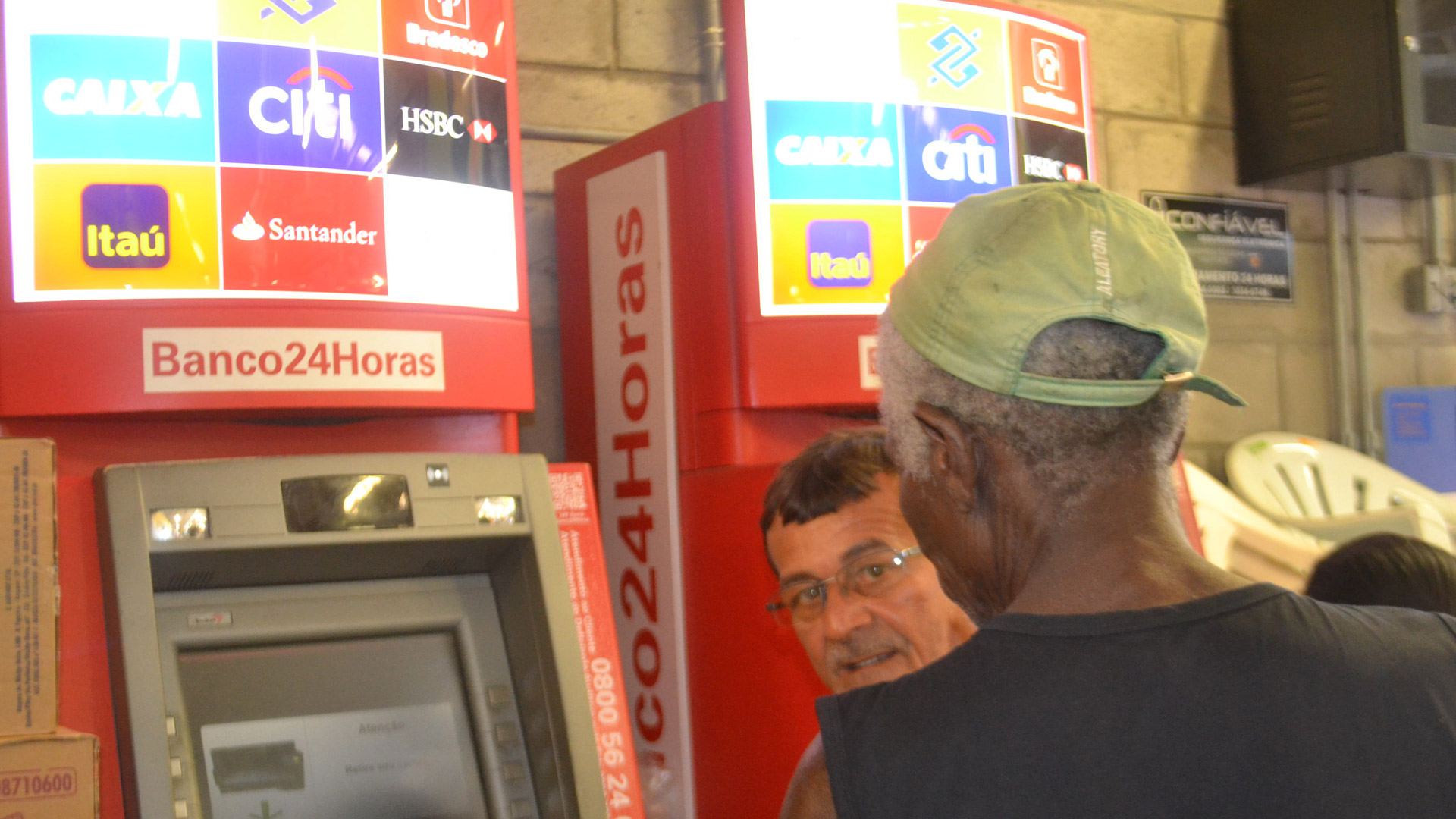 Aposentados e pensionistas recebem nova opção de saque