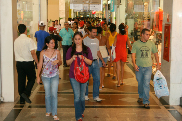Shoppings vão ter que oferecer serviço de primeiros socorros