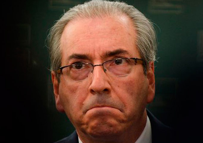 Cunha desiste de recurso no STF contra ação de improbidade