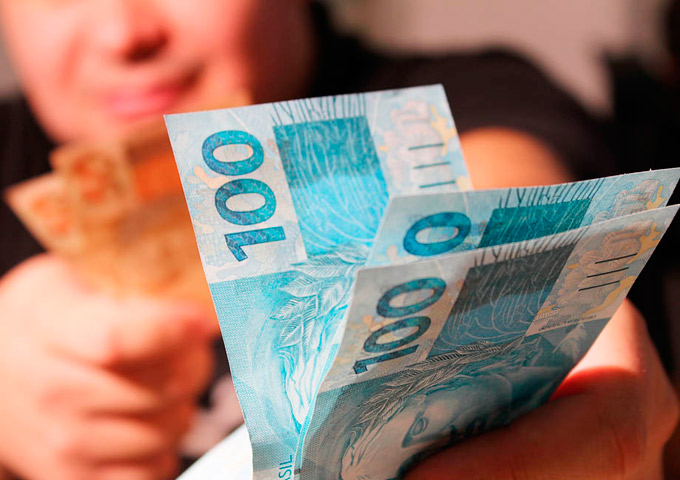 Uso do FGTS para consignado só deve sair em setembro