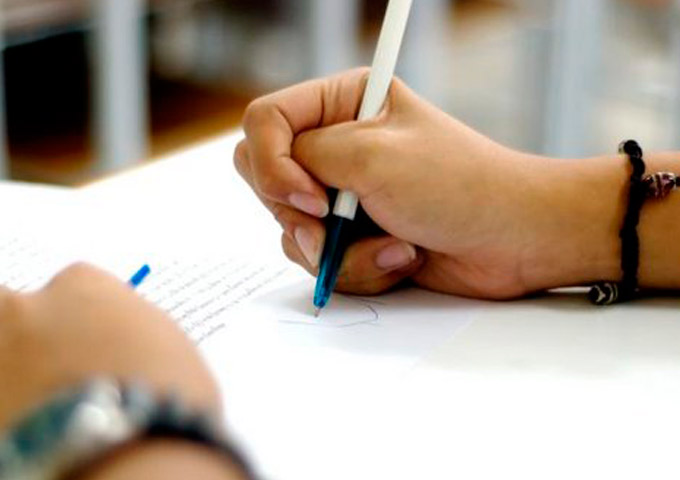 Custos do Fies serão das escolas temporariamente,
