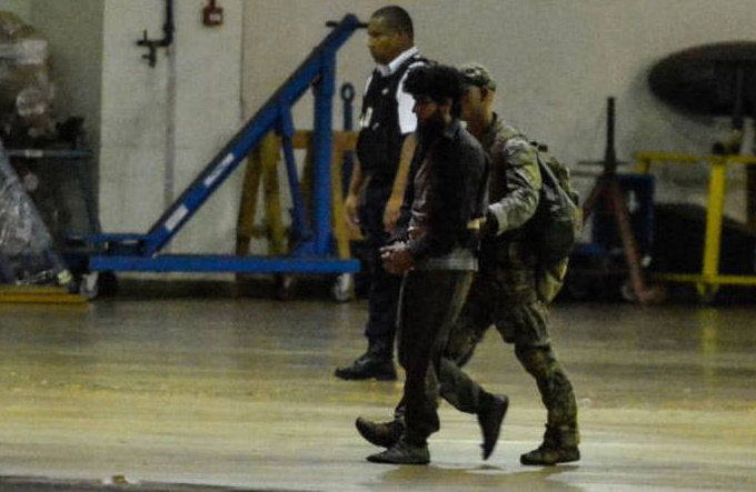 Presos por suspeita de terrorismo são transferidos para presídio 