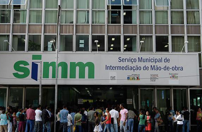 Simm oferece 21 vagas de emprego nesta terça (26)