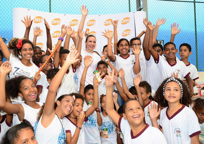 Maurren Maggi é recebida por alunos da rede municipal
