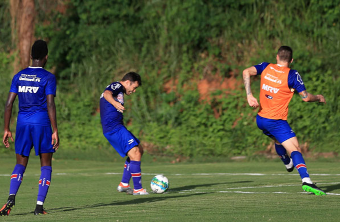 Tricolor ainda vai buscar mais dois ou três jogadores para a Série B