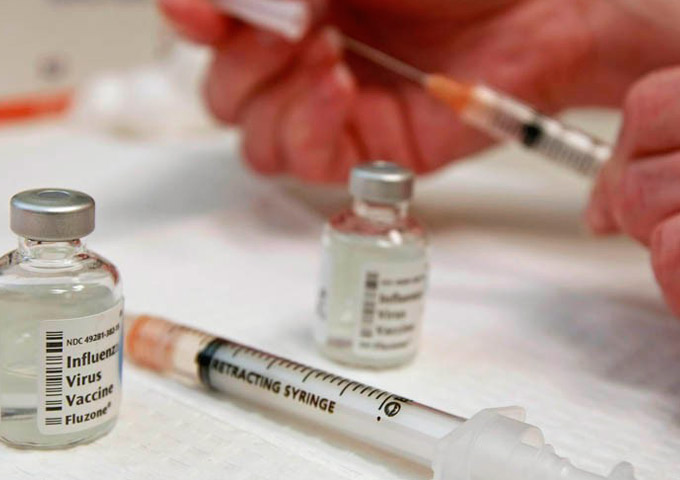 Anvisa pede que consumidor denuncie valores abusivos de vacinas