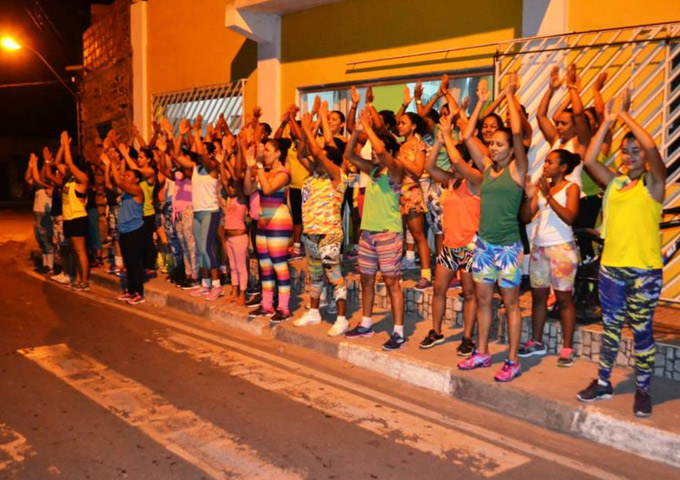 Academia Forte Club promove aulão gratuito de Zumba 