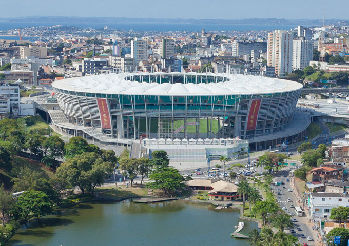 Trânsito está lento na região da Arena Fonte Nova