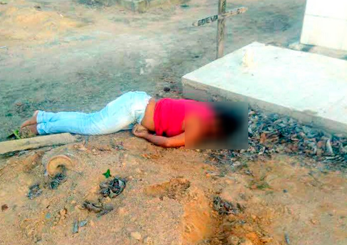 Mãe é assassinada em cemitério após enterro do filho 
