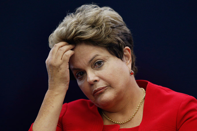 Senado decide tornar Dilma ré em processo de impeachment