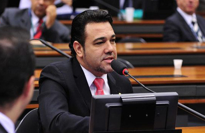 Deputadas pedem abertura de processo contra Marco Feliciano