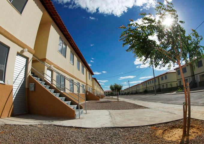Governo reiniciará obras de mais 10 mil unidades do MCMV