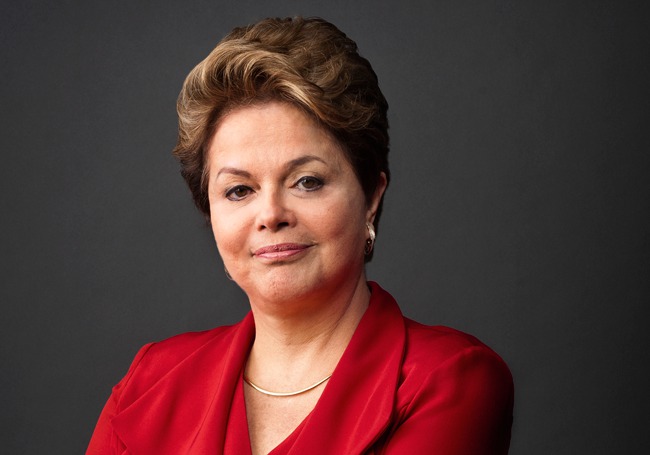 Dilma é notificada para comparecer ao Senado no dia da votação