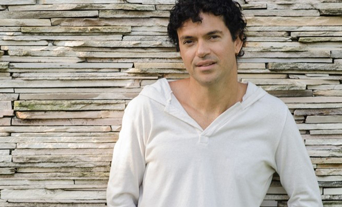 Jorge Vercillo anuncia show da nova turnê na Concha Acústica 
