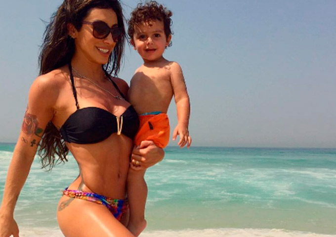 Ex-BBB Jaque Khury faz desabafo sobre ser mãe solteira