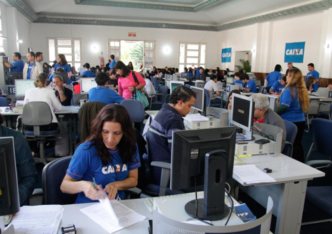 Caixa Econômica abre processo seletivo para estágio