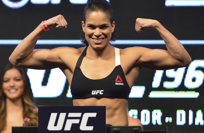 A Leoa da UFC retorna a Pojuca com o cinturão 