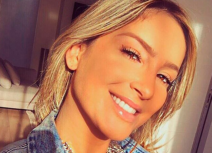 Claudia Leitte fica traumatizada após botox 