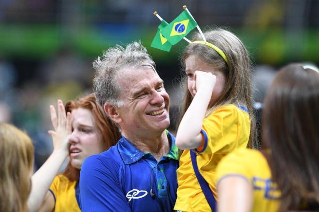 Bernardinho admite deixar seleção após ouro: 