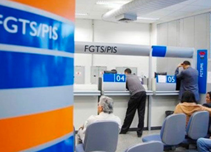 Saques do PIS/Pasep crescem 65% em todo o país