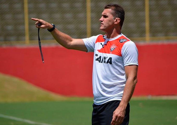 Vitória repete desempenho dos anos em que acabou rebaixado