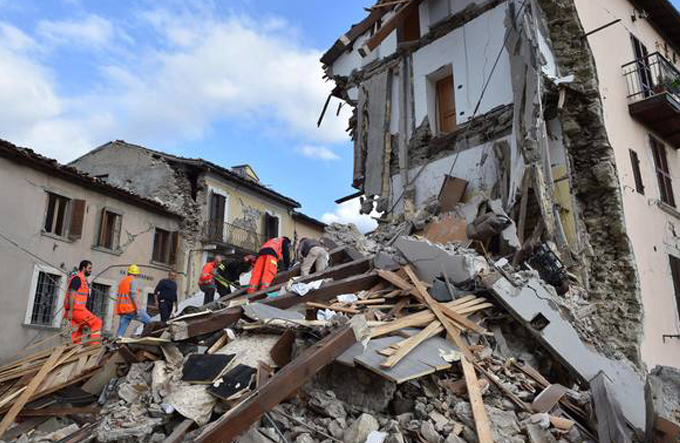 Sobe para 247 total de mortos por terremoto na Itália