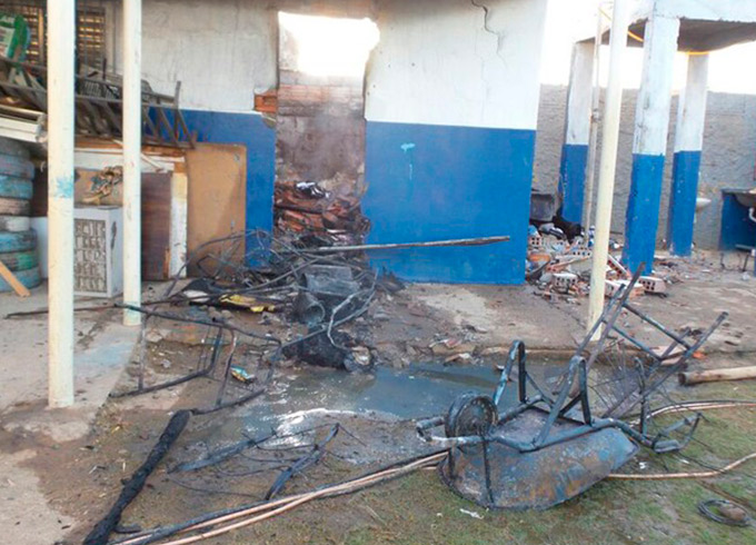 Incêndio destrói parte de escola em Barreiras