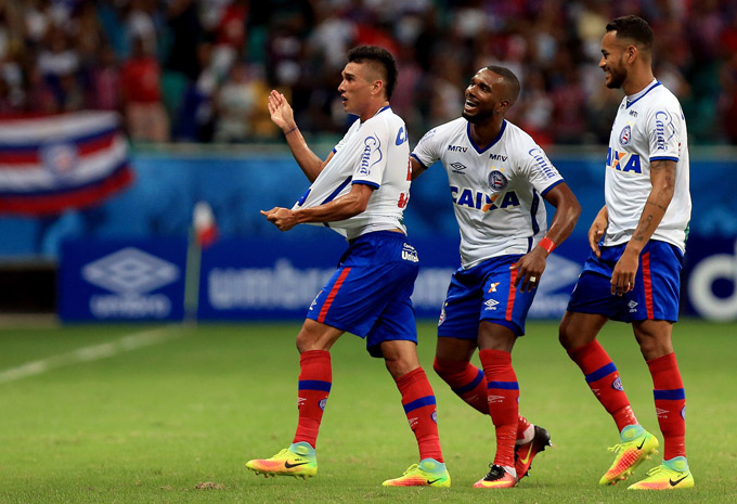 Embalado, Bahia vence o Paraná na Arena e fica perto do G4