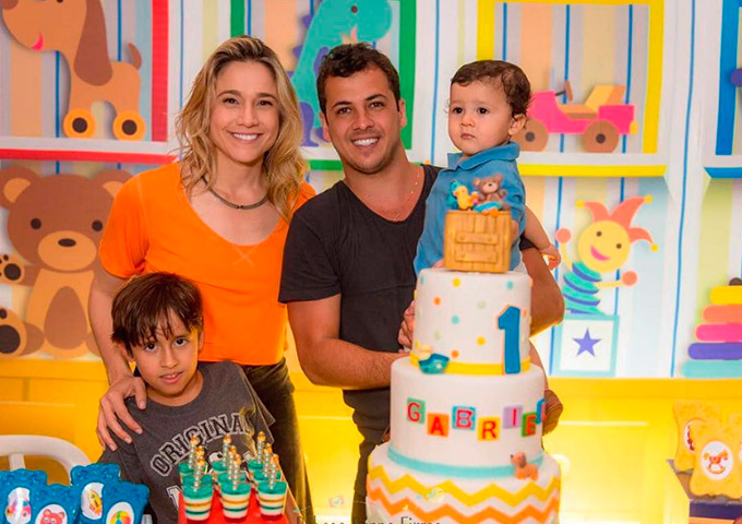 Fernanda Gentil comemora aniversário de um ano do filho 