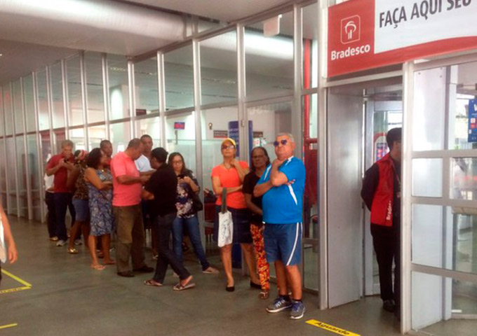 Clientes relatam pane nos sistemas Bradesco na Bahia