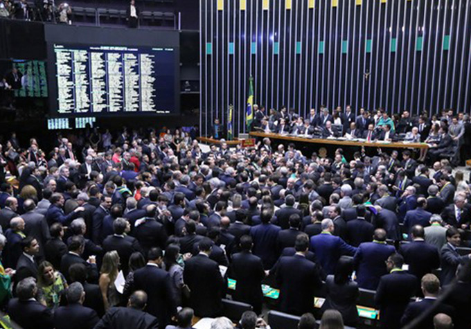 Acompanhe a votação final do impeachment de Dilma