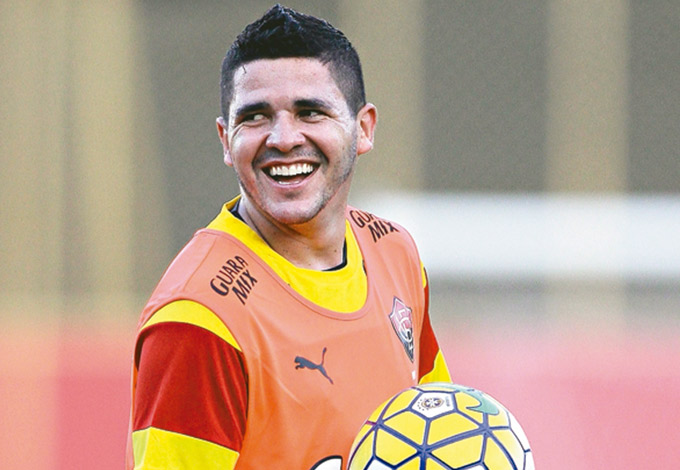Diego Renan comemora boa fase pelo clube