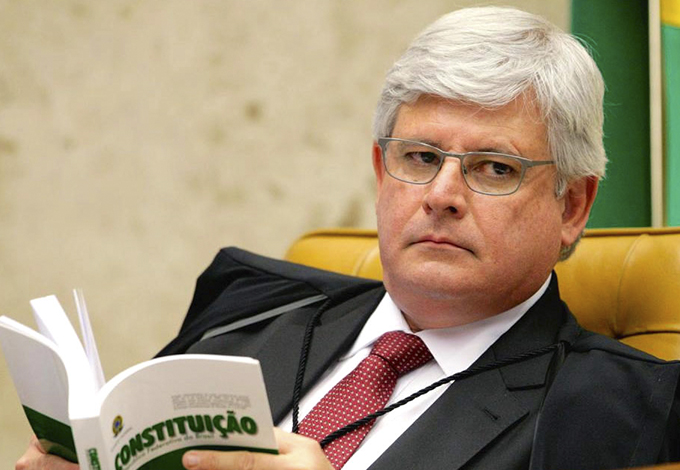Procurador-geral defende aborto para grávidas com o vírus da Zika