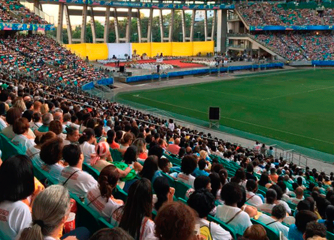 32 mil fiéis recebem imagem de Nossa Senhora Aparecida