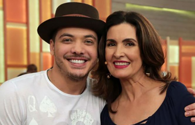 Fátima faz sucesso ao dançar sucessos de Safadão